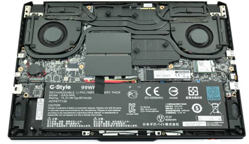 Gigabyte-AORUS-15G-User-Manual-&-Setup-Guide-fig-5-Upgrading-RAM-&-Storage