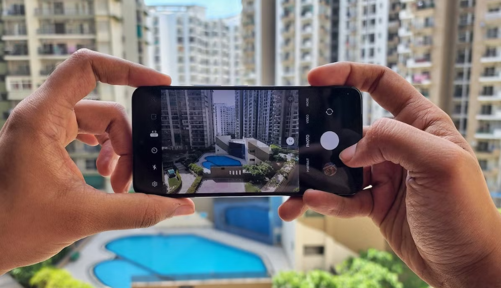 Samsung-Galaxy-S22-SM‑S901B-Manual – Product-Overview,-Features,-Setup-&-Troubleshooting-Guide-fig-2
