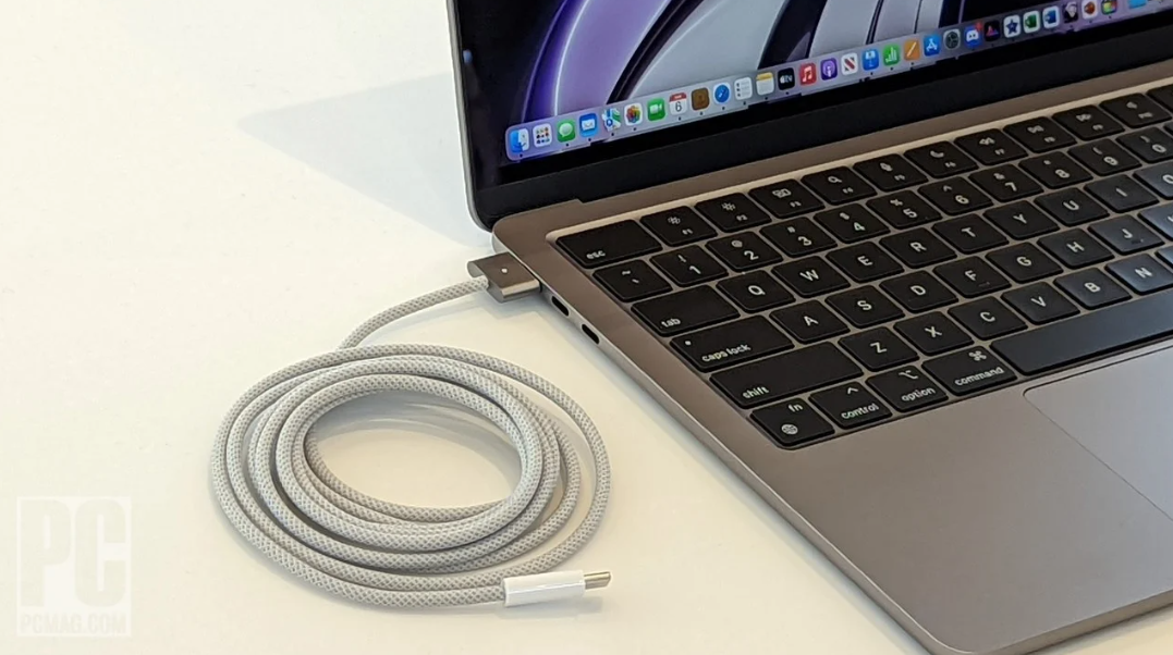 MacBook-Air-M5-–-Manual-an-Using-Guide-fig-8-Battery-&-Charging-Productsmanuals.com