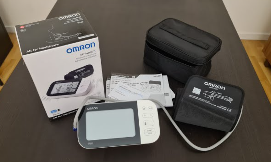 Omron-M7-Intelli-IT-(HEM-7361T)-User-Manual-for-beginners-fig-2-unboxing-Productsmanuals.com