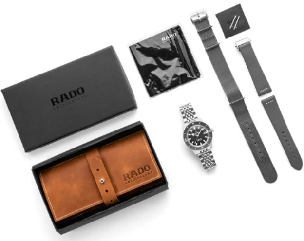 Rado-Captain-Cook-Over-Pole-R32193018–Specs-&-Setup-fig-2-unbxing-Productsmanuals.com